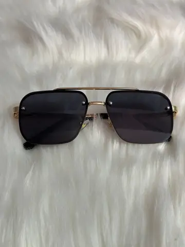 Cartier Rimless Flat-Top Square Aviator Sunglasses – Gold Hardware / Black Lens